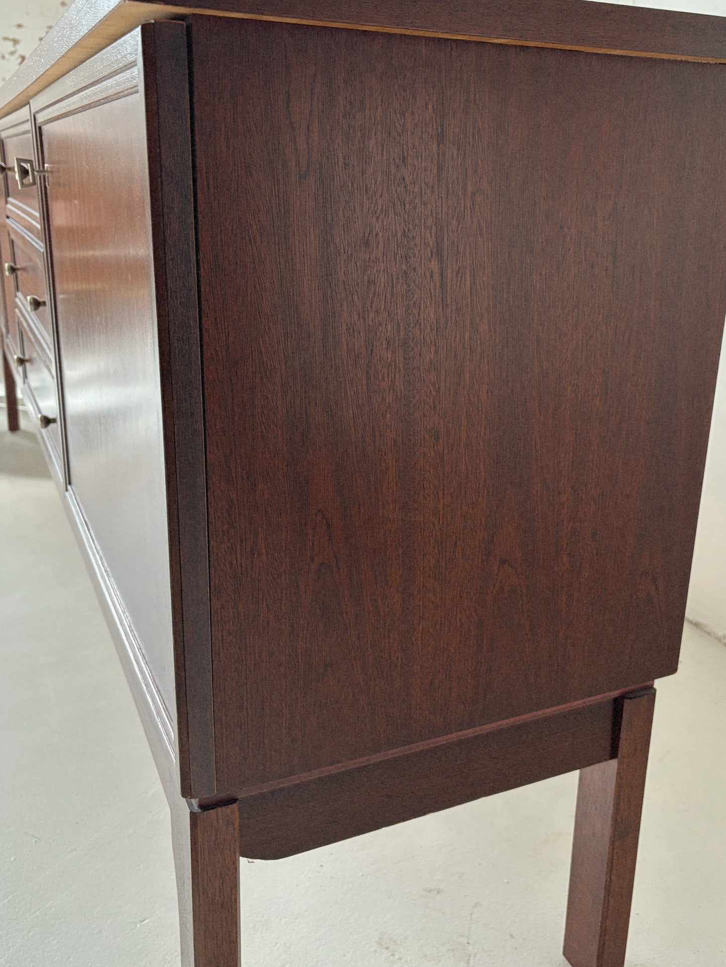 Vintage Palette Mobel Sideboard