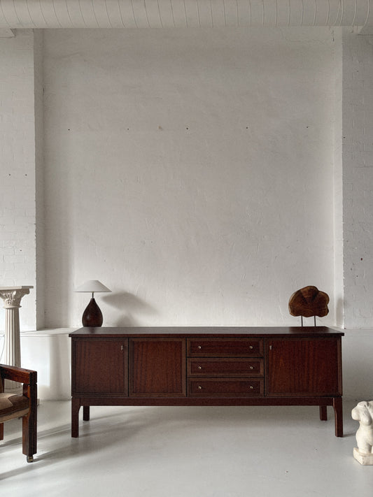 Vintage Palette Mobel Sideboard