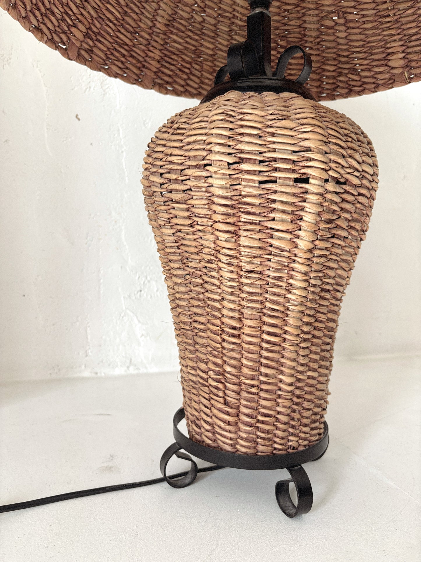Woven Table Lamp