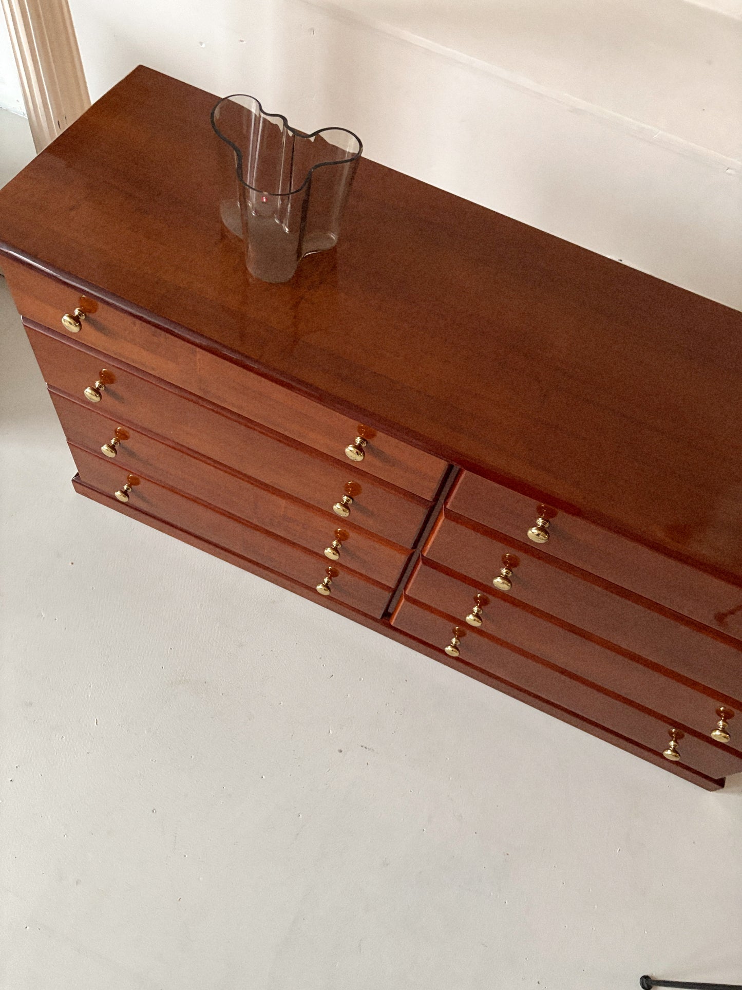 Glossy 8 Drawer Sideboard