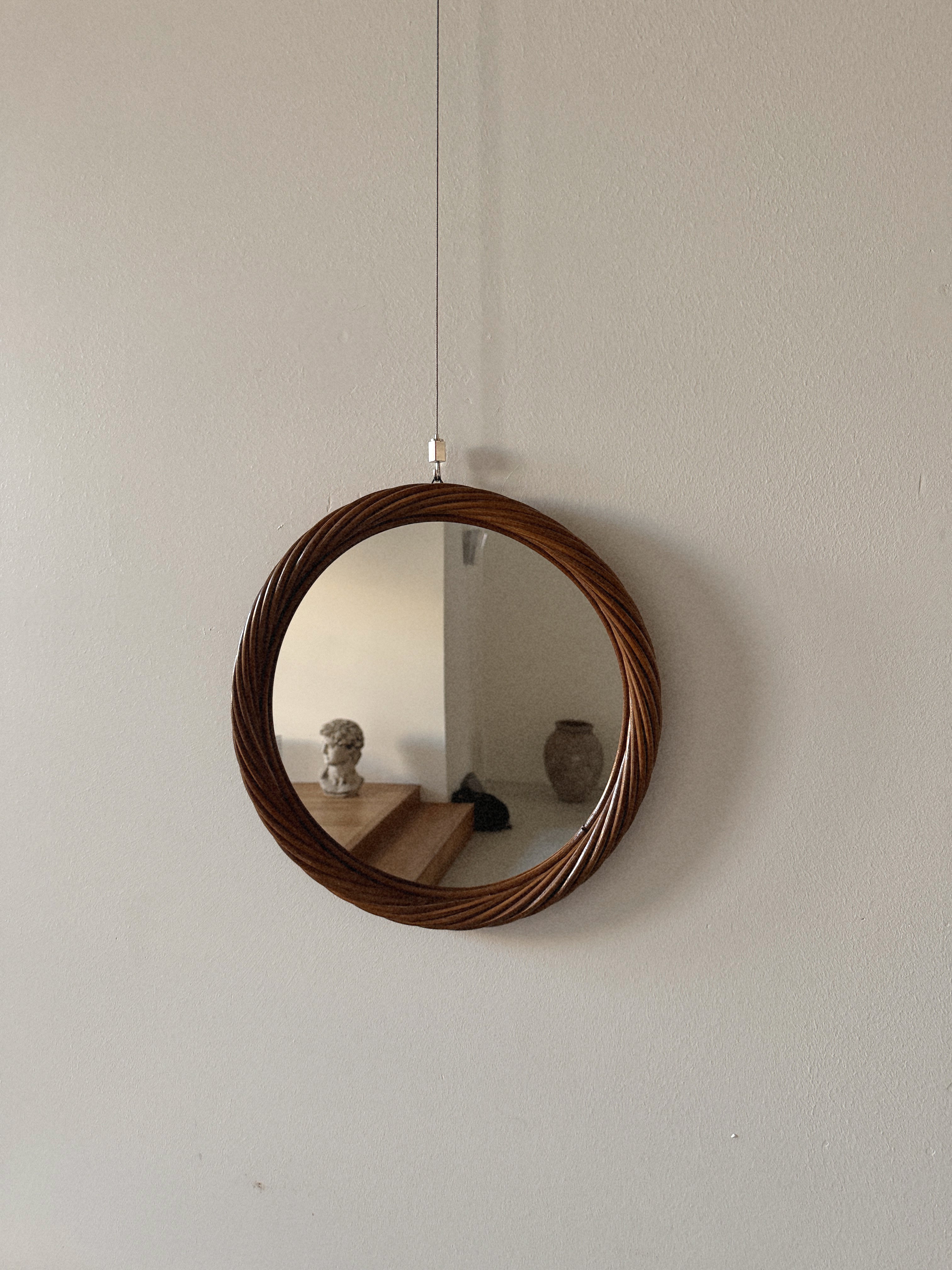 Round Bamboo Mirror
