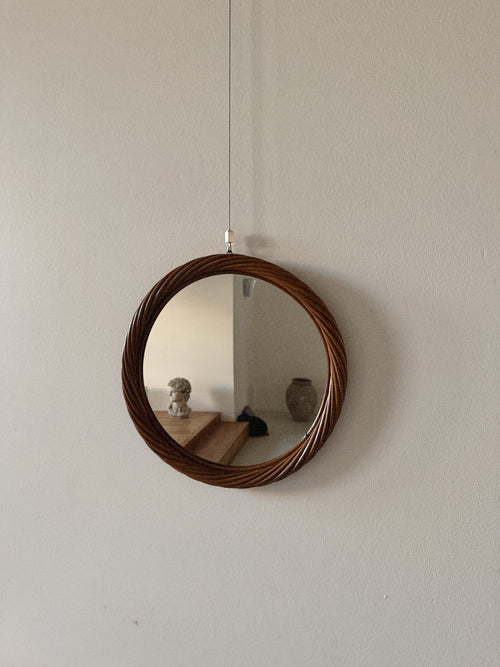Round Bamboo Mirror
