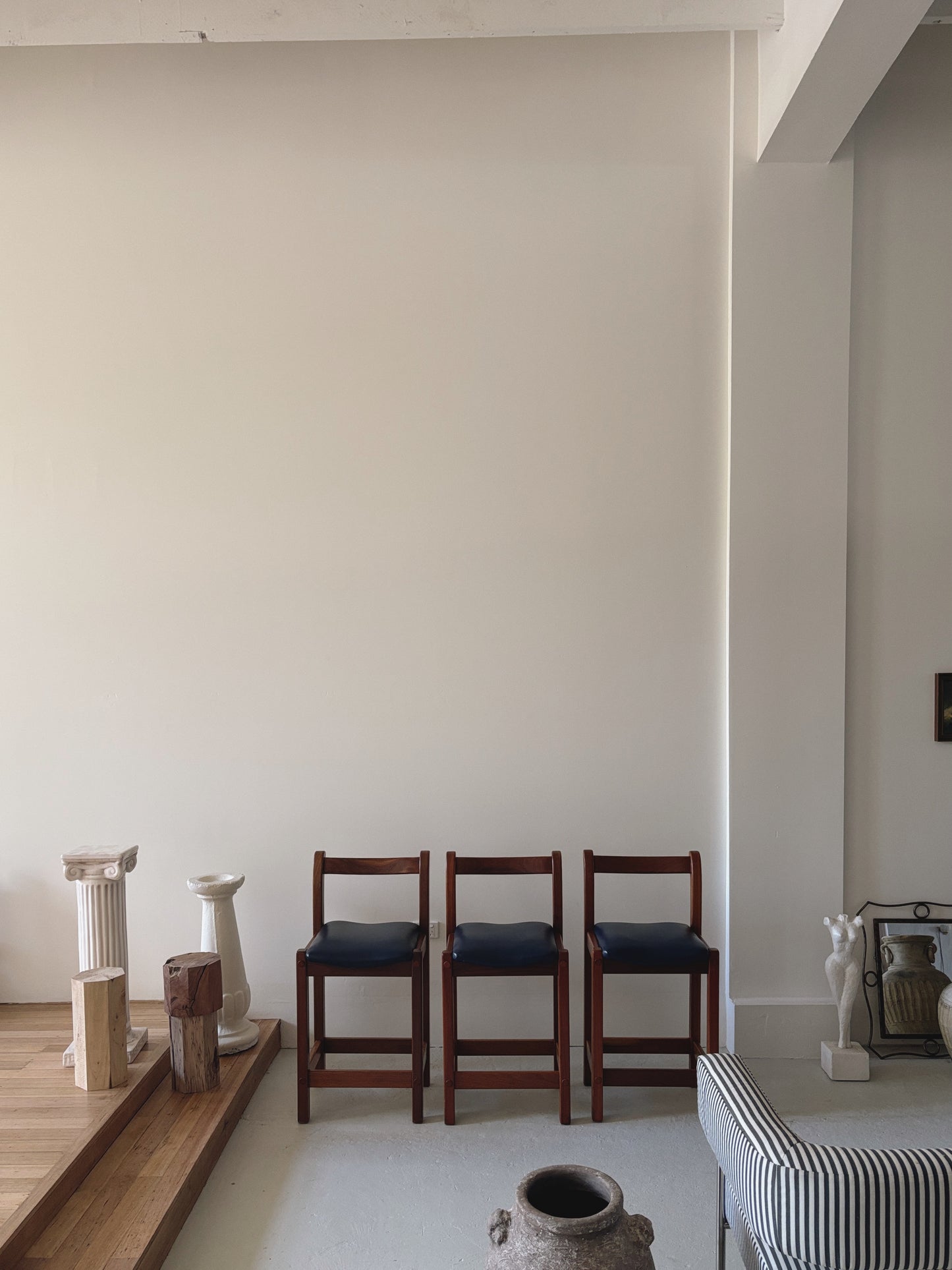 Set x 4 Curve Back Stools