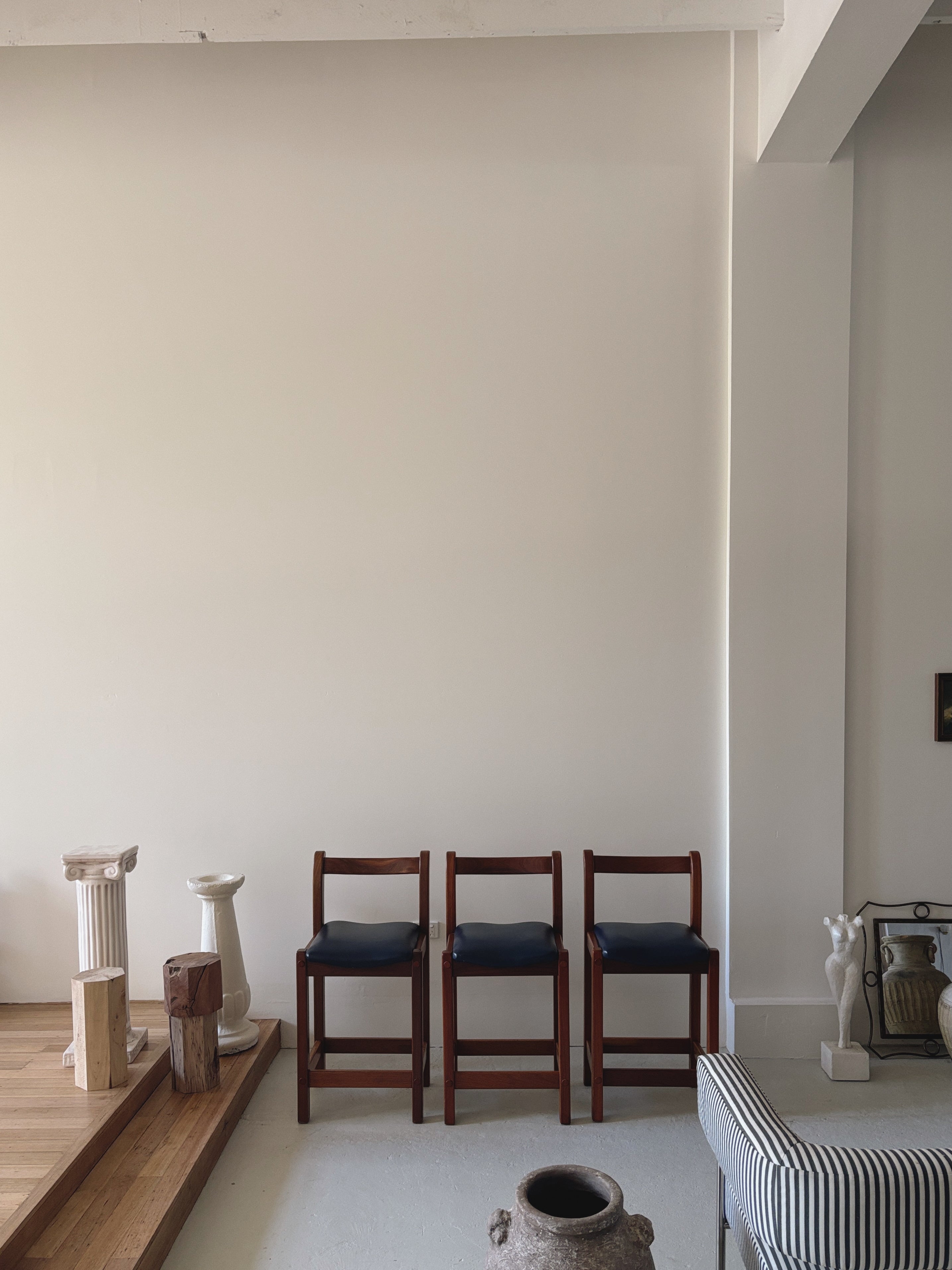 Set x 4 Curve Back Stools