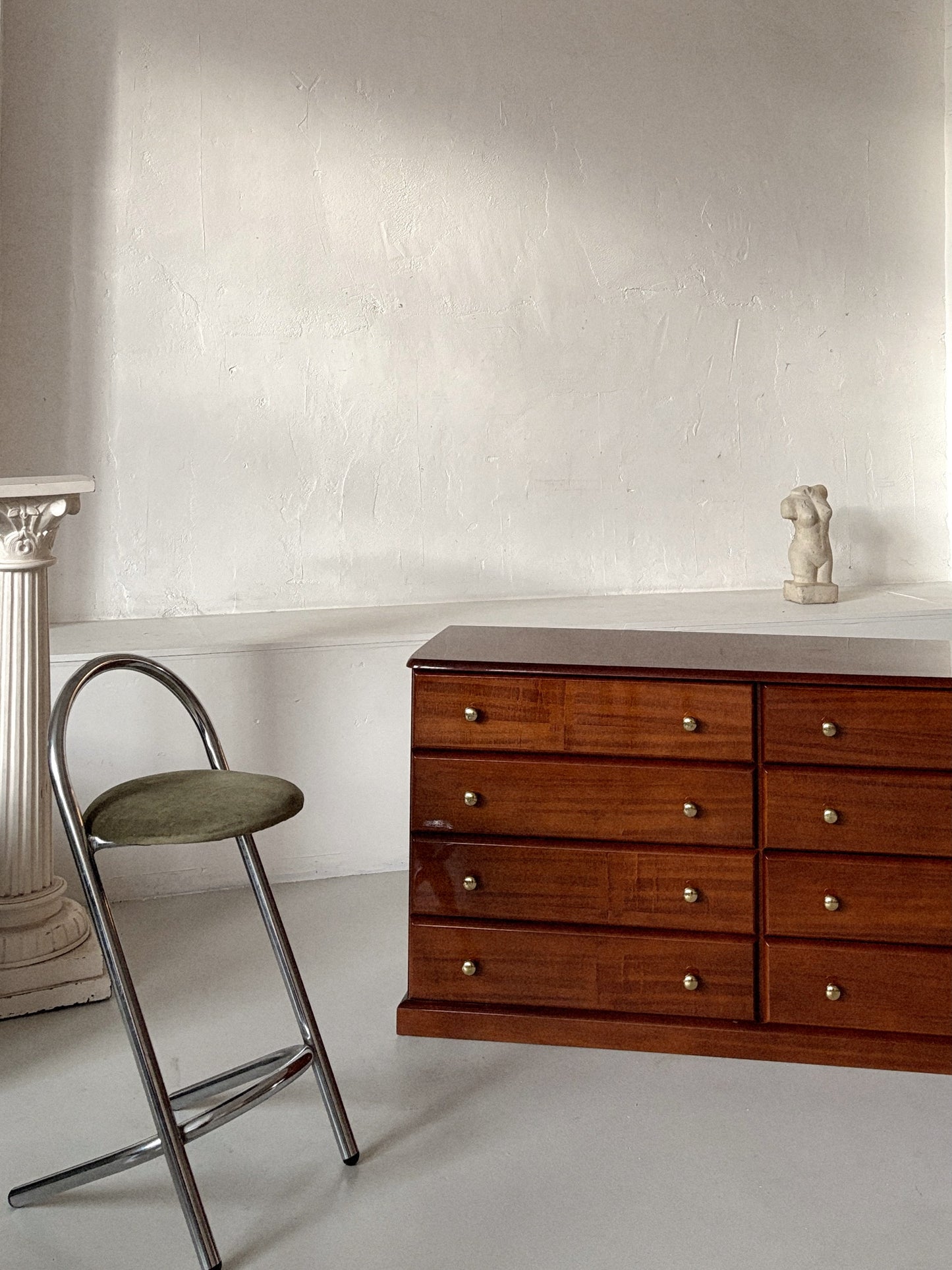 Glossy 8 Drawer Sideboard