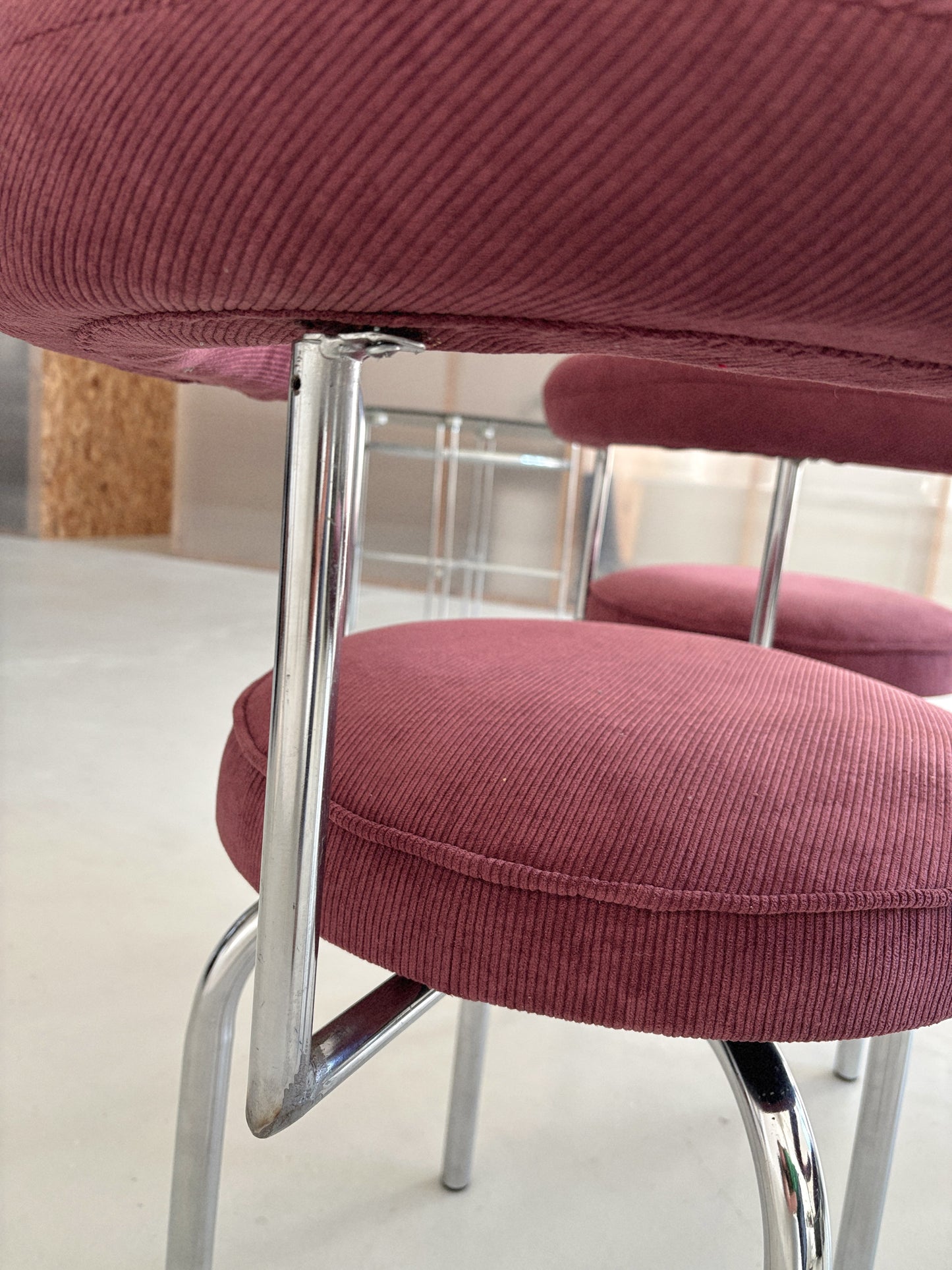 Set 4 Vintage Circular Chrome Chairs