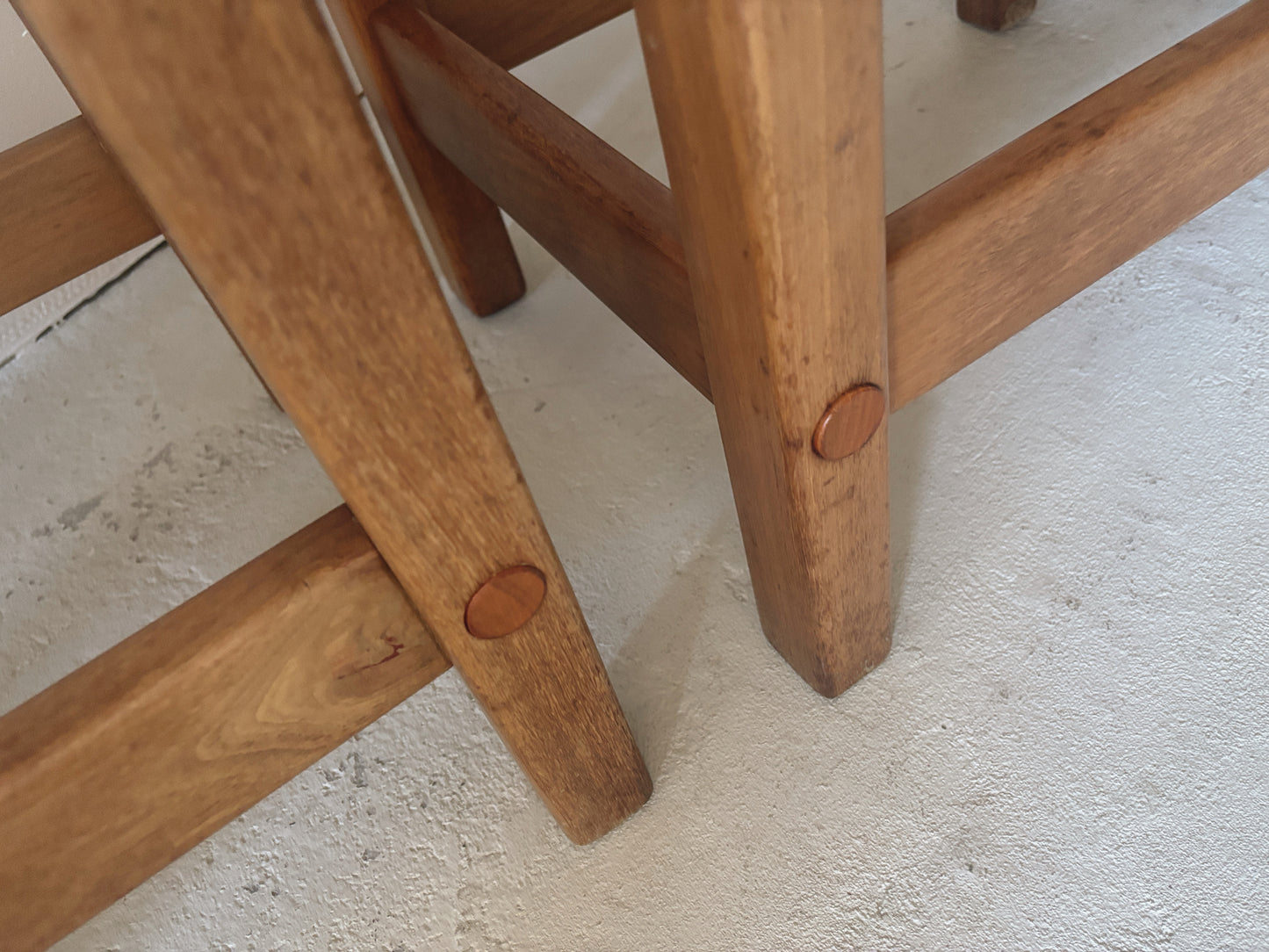 Set x 4 Curve Back Stools