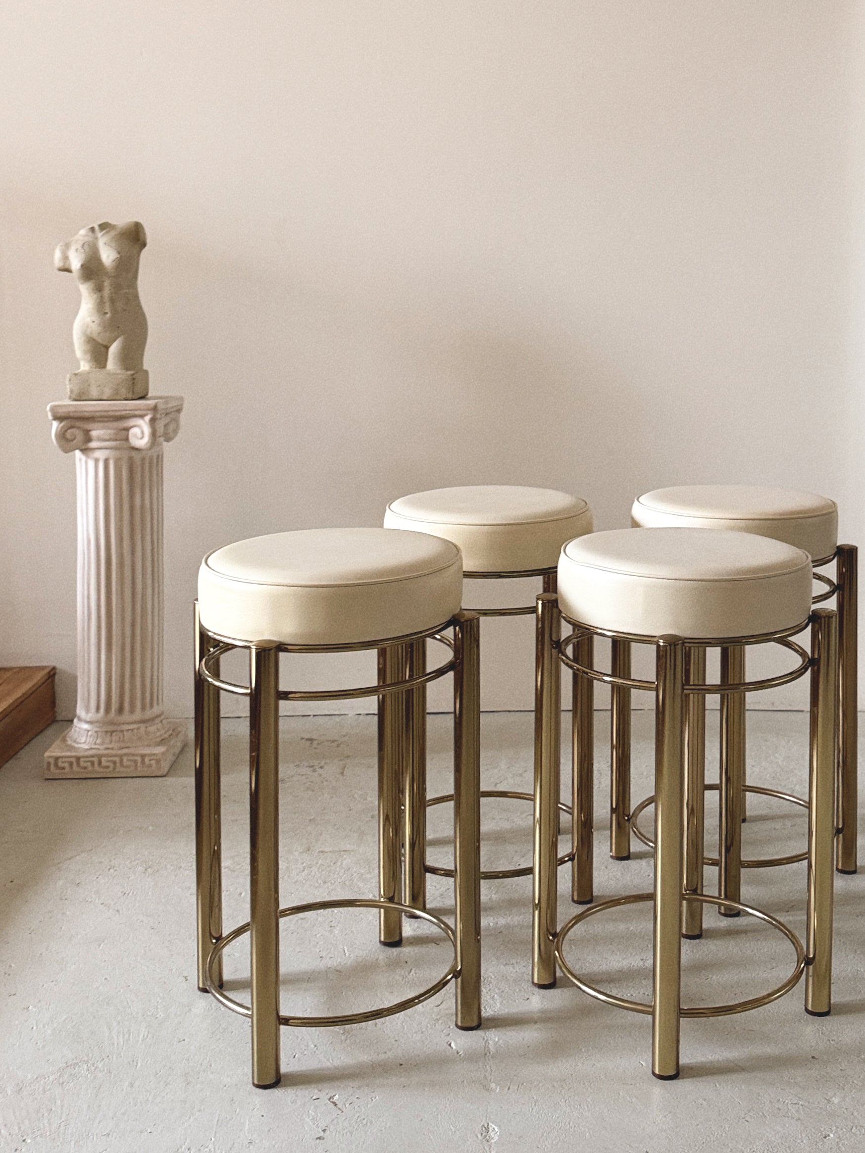 Set x 4 Leather + Gold Stools
