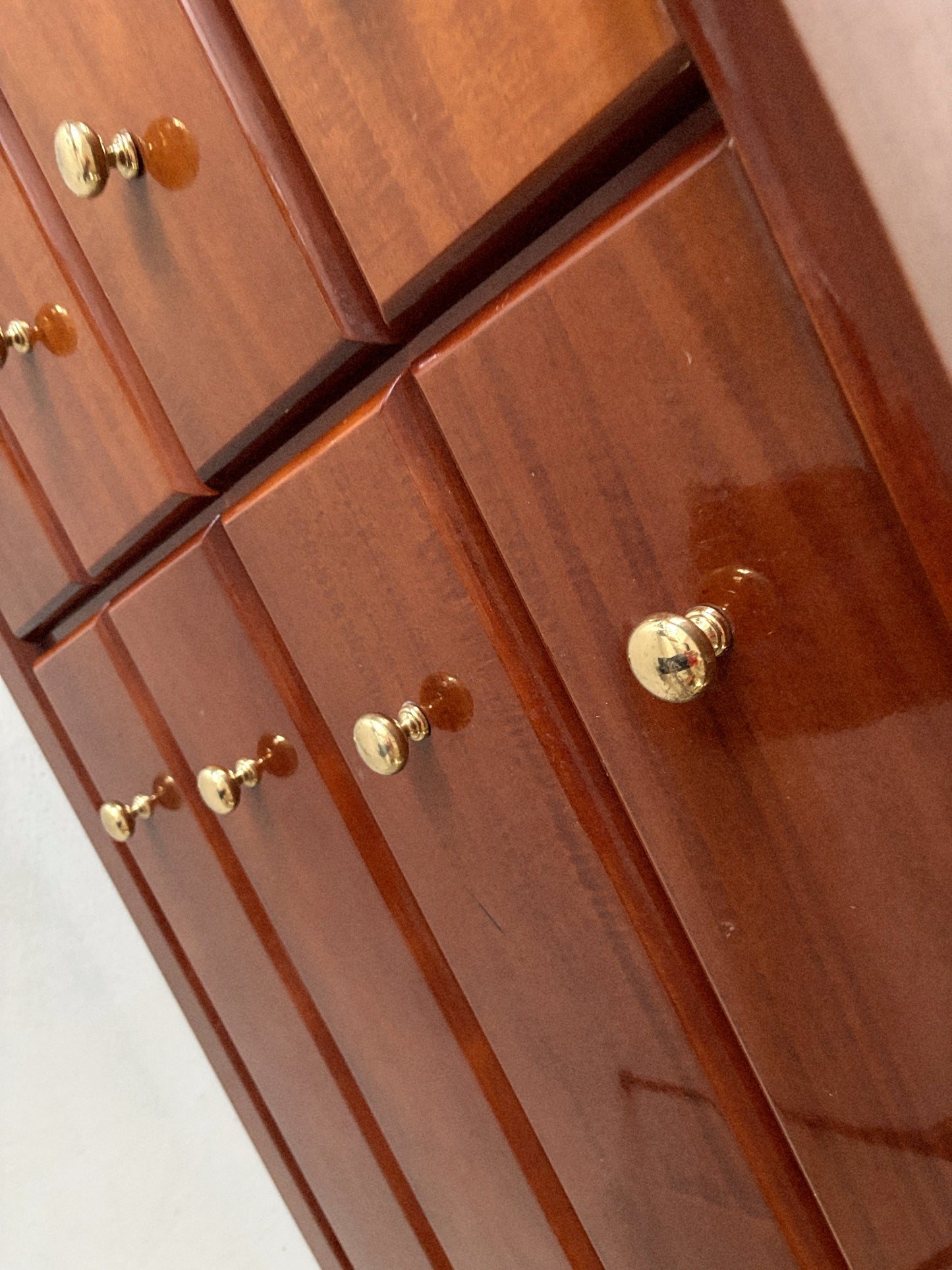 Glossy 8 Drawer Sideboard