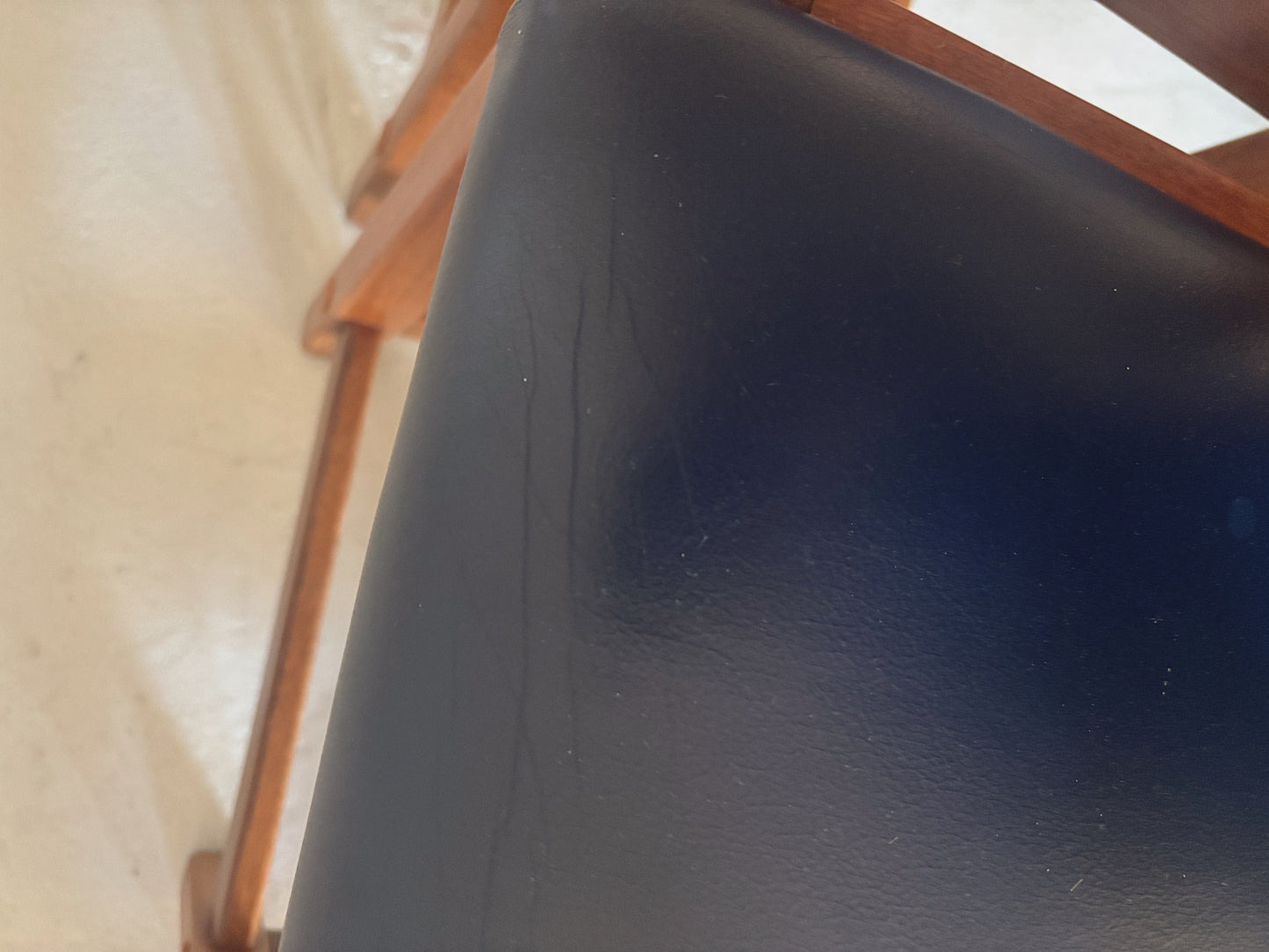 Set x 4 Curve Back Stools