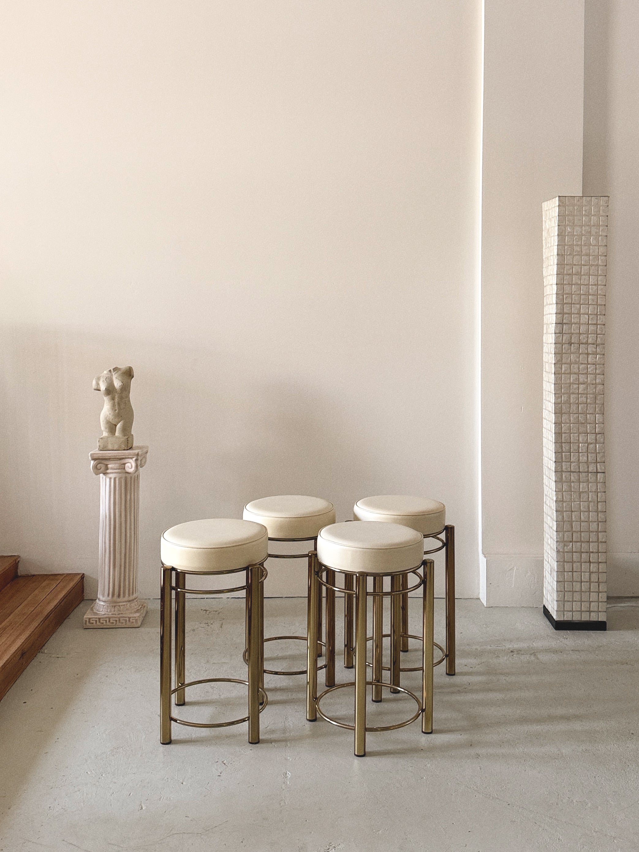 Set x 4 Leather + Gold Stools