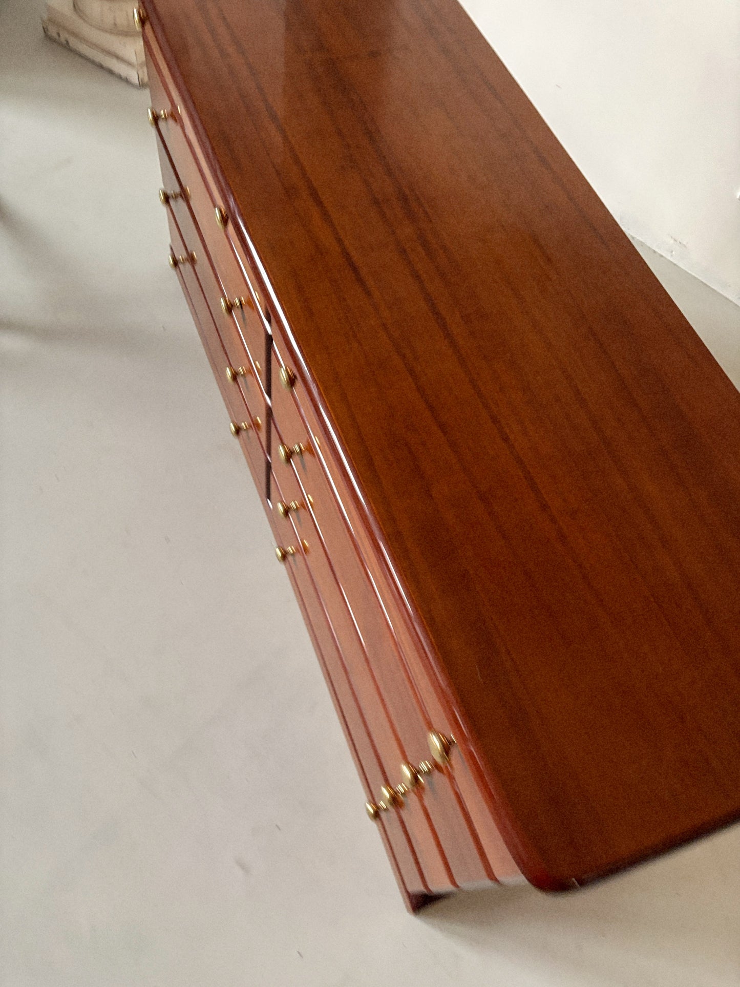 Glossy 8 Drawer Sideboard