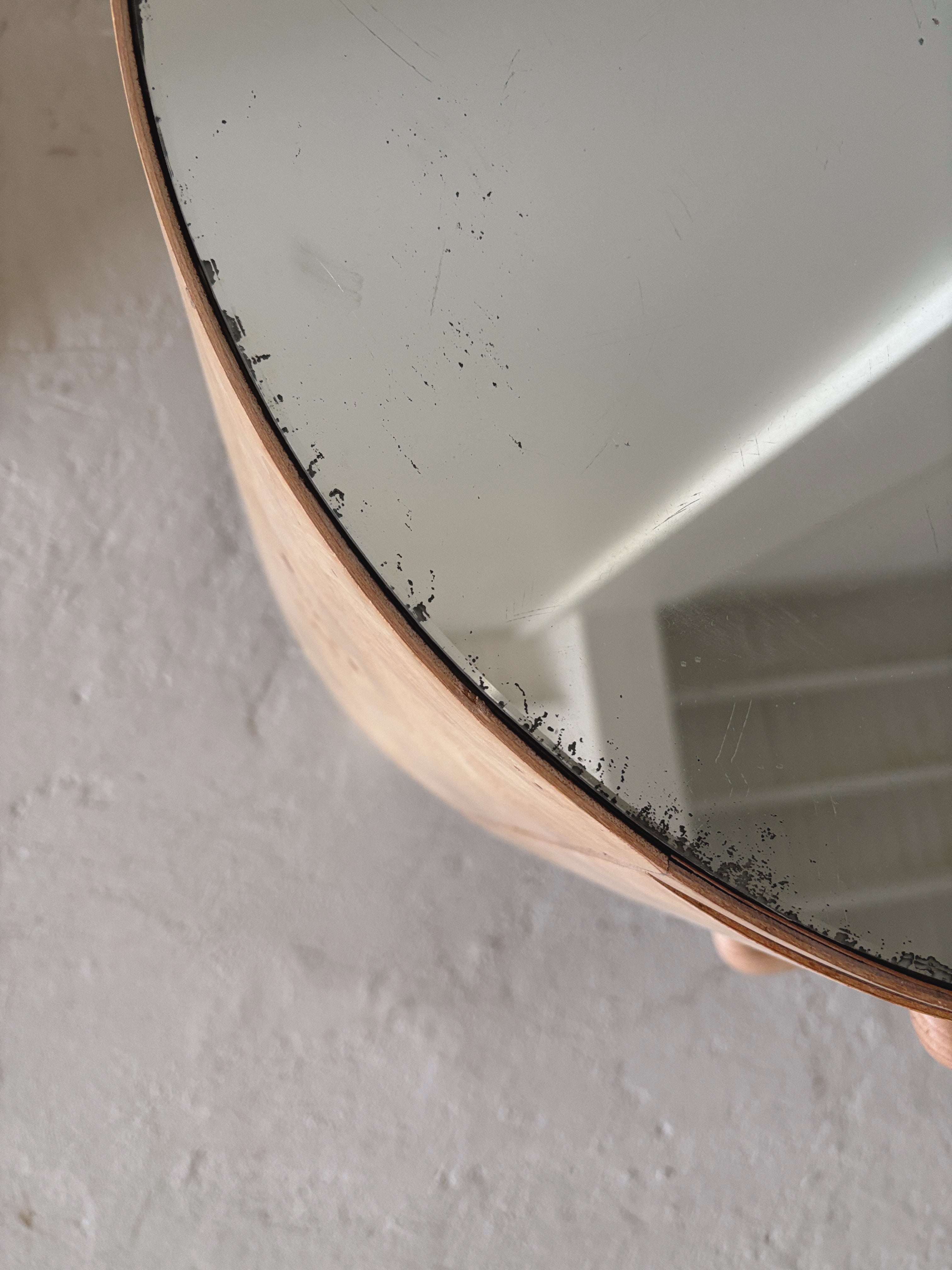 Bespoke Round Burl Bedside Tables