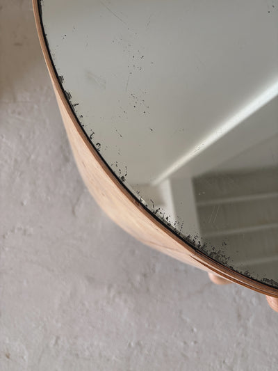 Bespoke Round Burl Bedside Tables