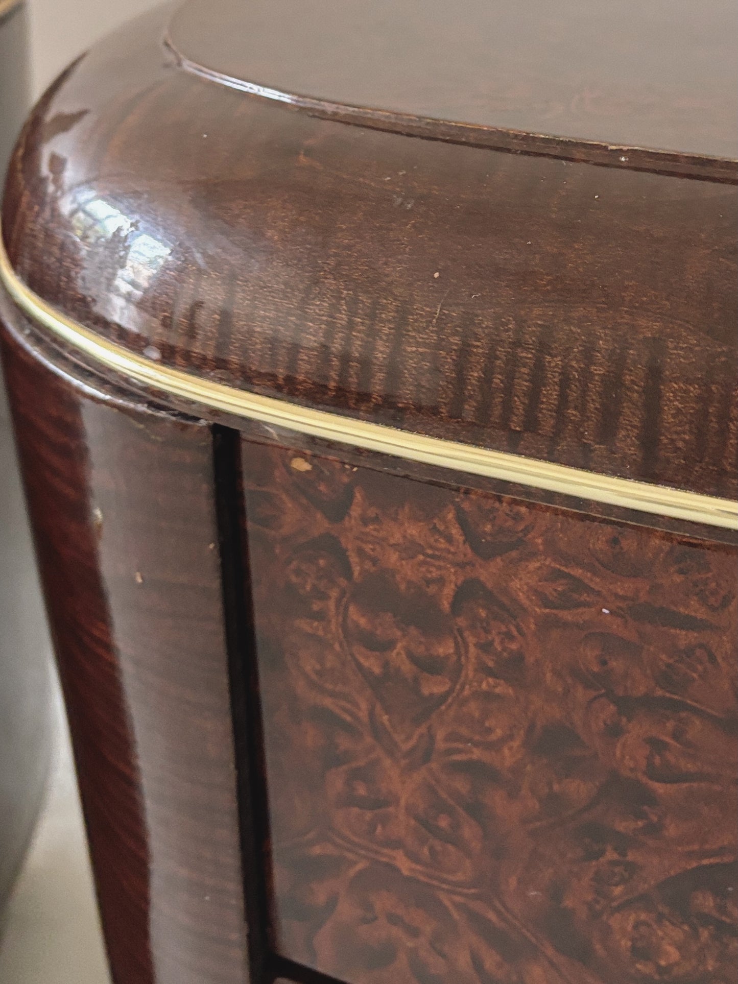 1990s Glossy Burl Bedside Tables