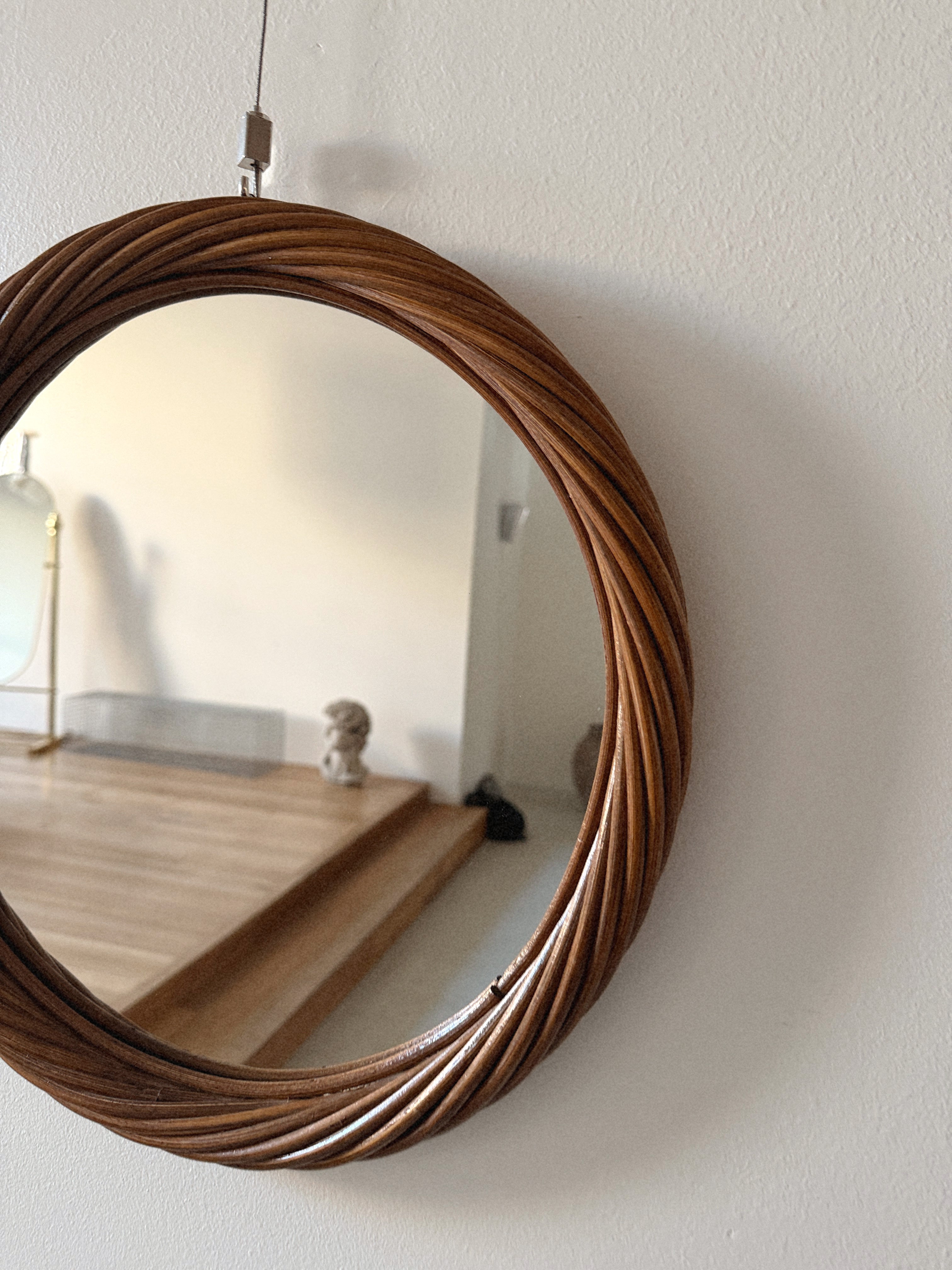 Round Bamboo Mirror