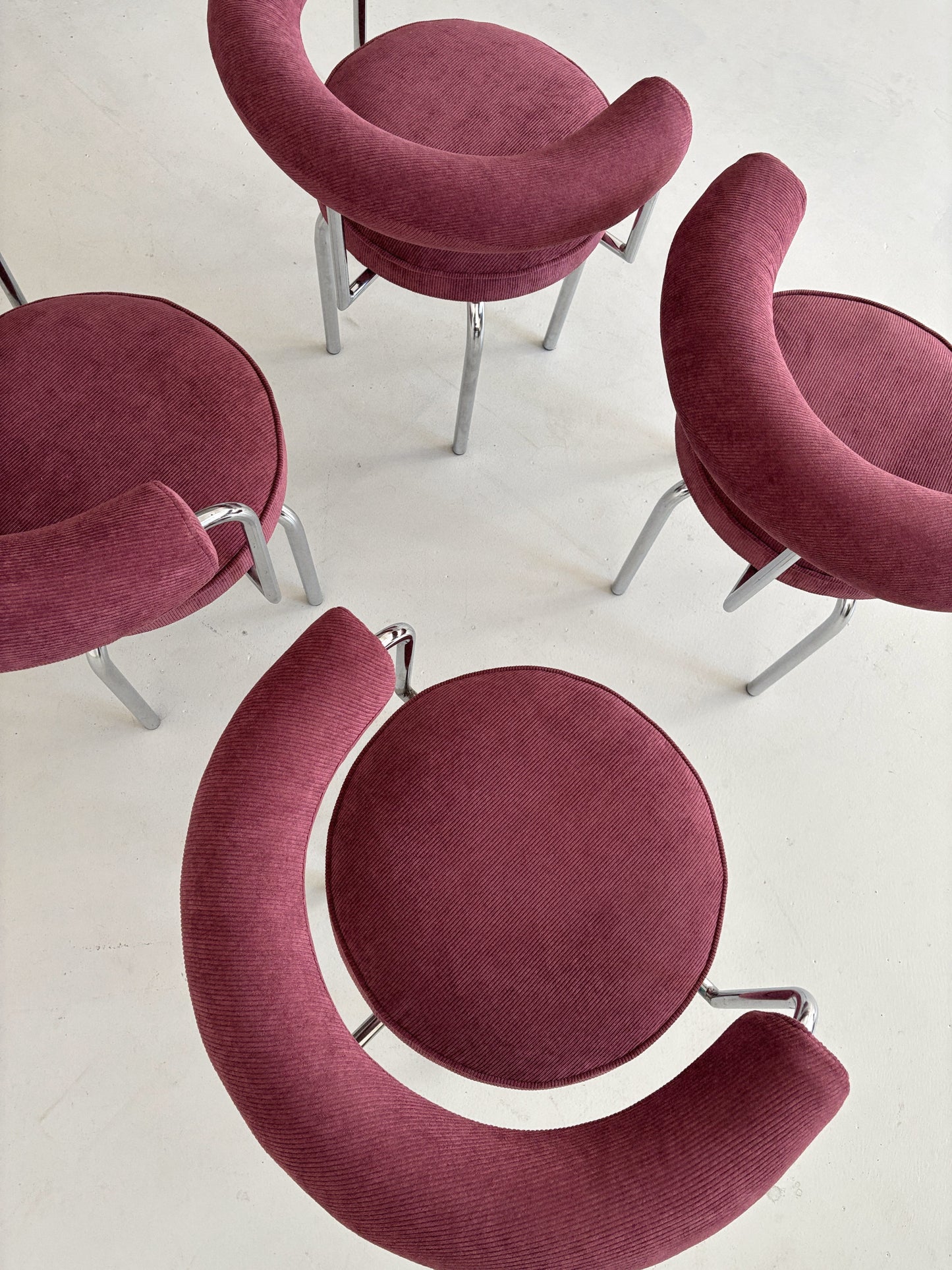 Set 4 Vintage Circular Chrome Chairs