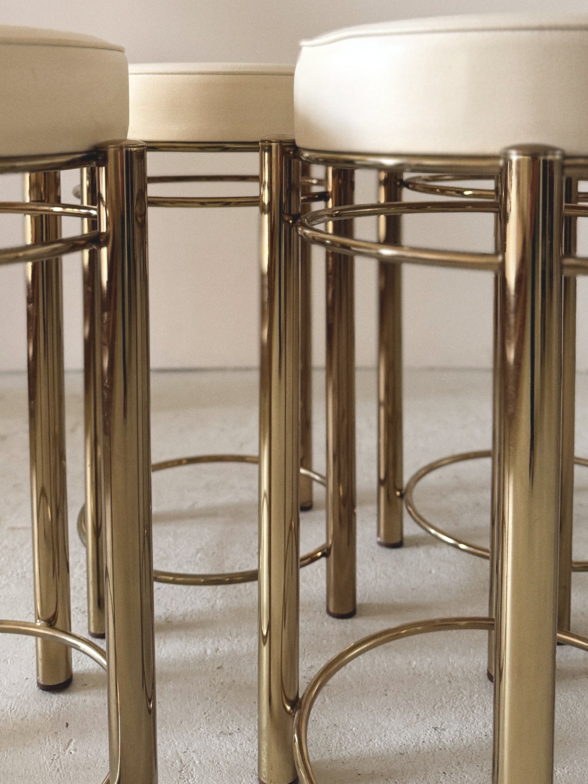 Set x 4 Leather + Gold Stools