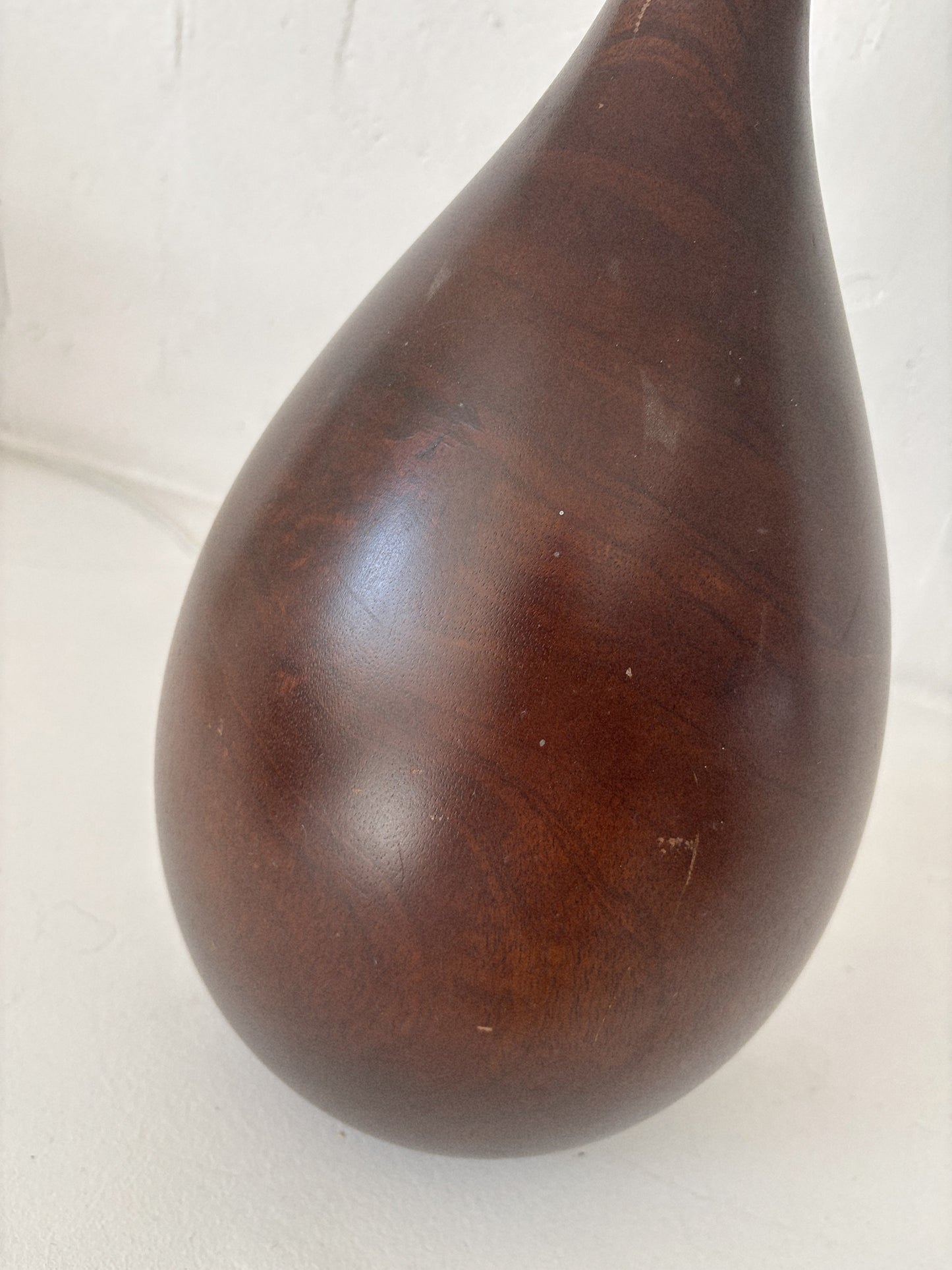 Curved Base Lamp