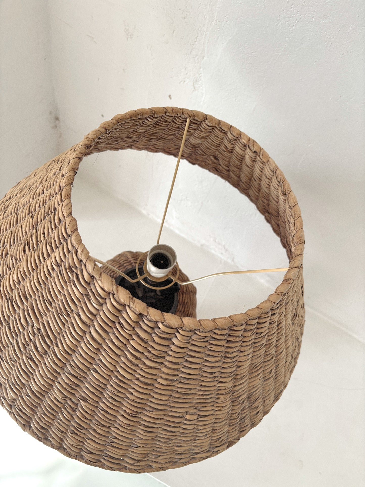 Woven Table Lamp
