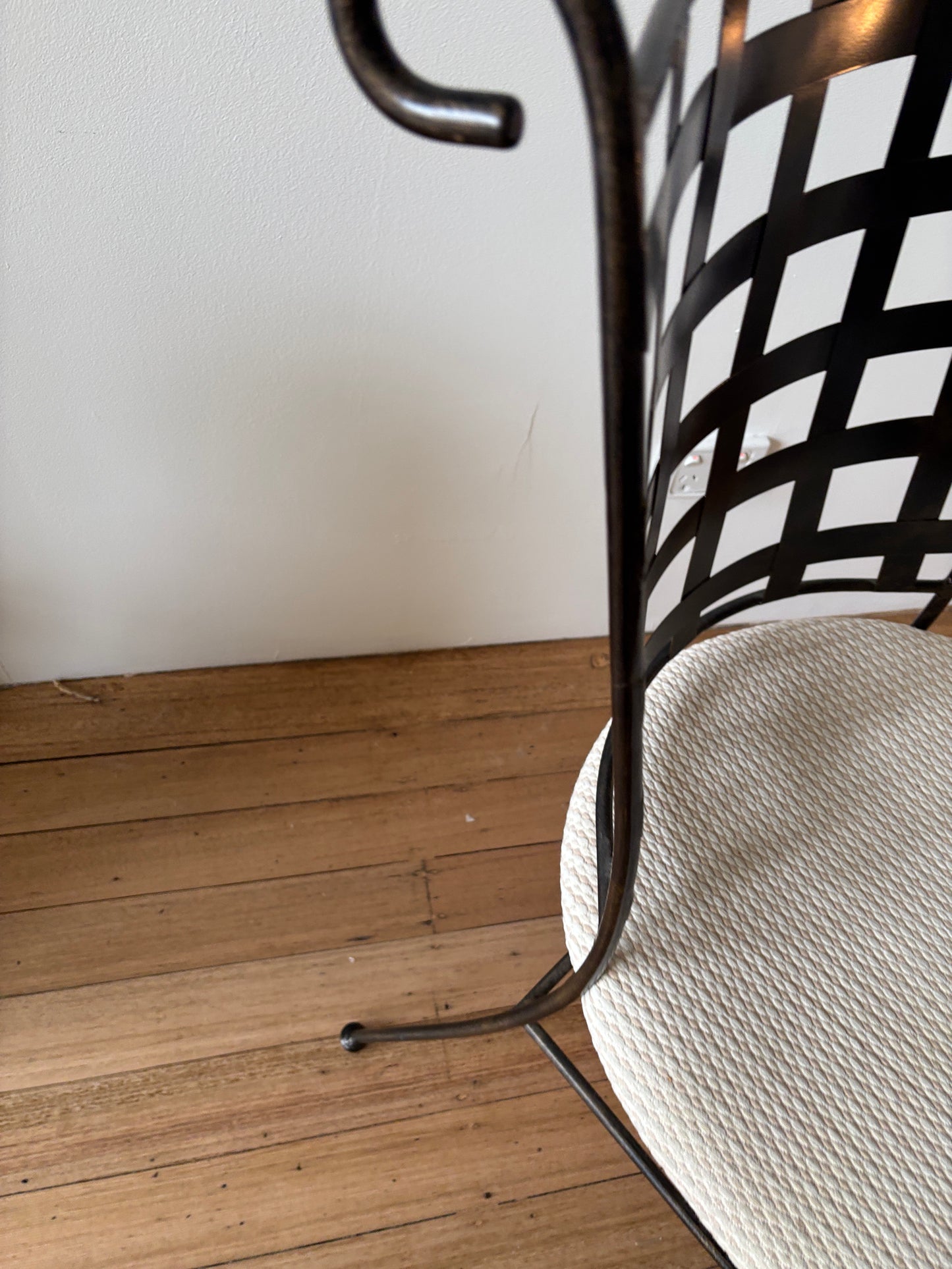 *CUSTOM* Set x 6 Curly Wrought Iron Chairs
