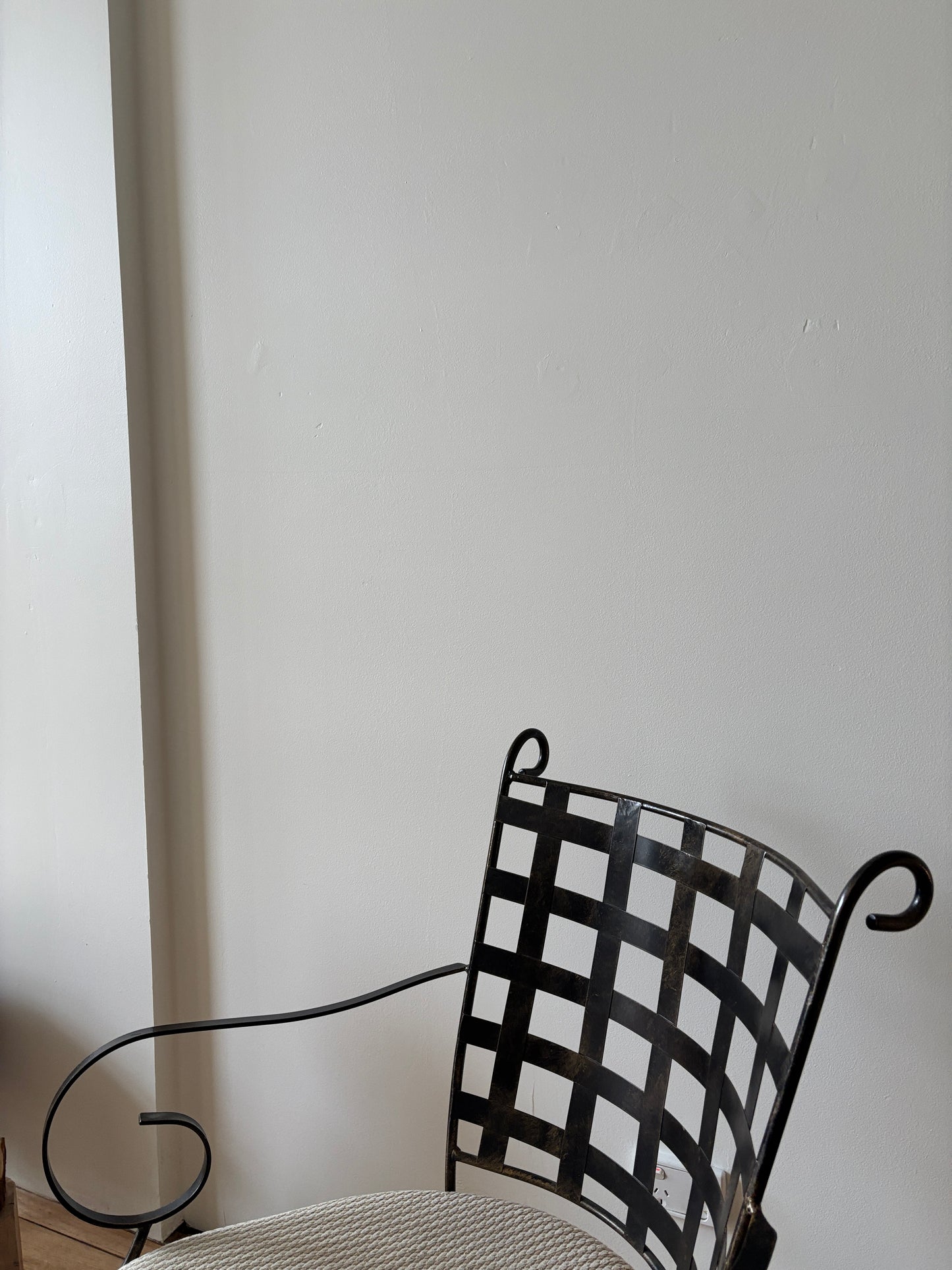 *CUSTOM* Set x 6 Curly Wrought Iron Chairs