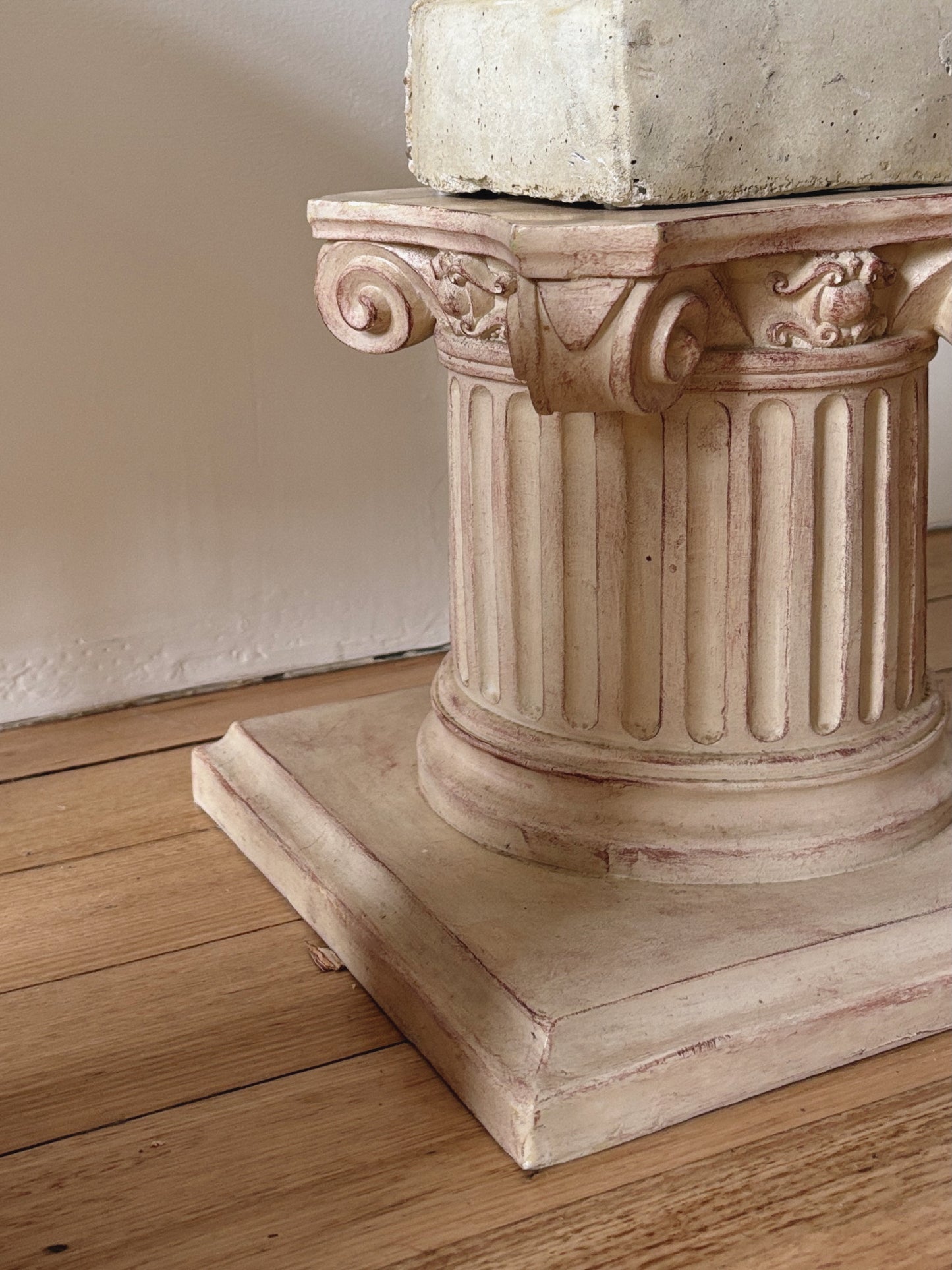 Mini grecian pedestal