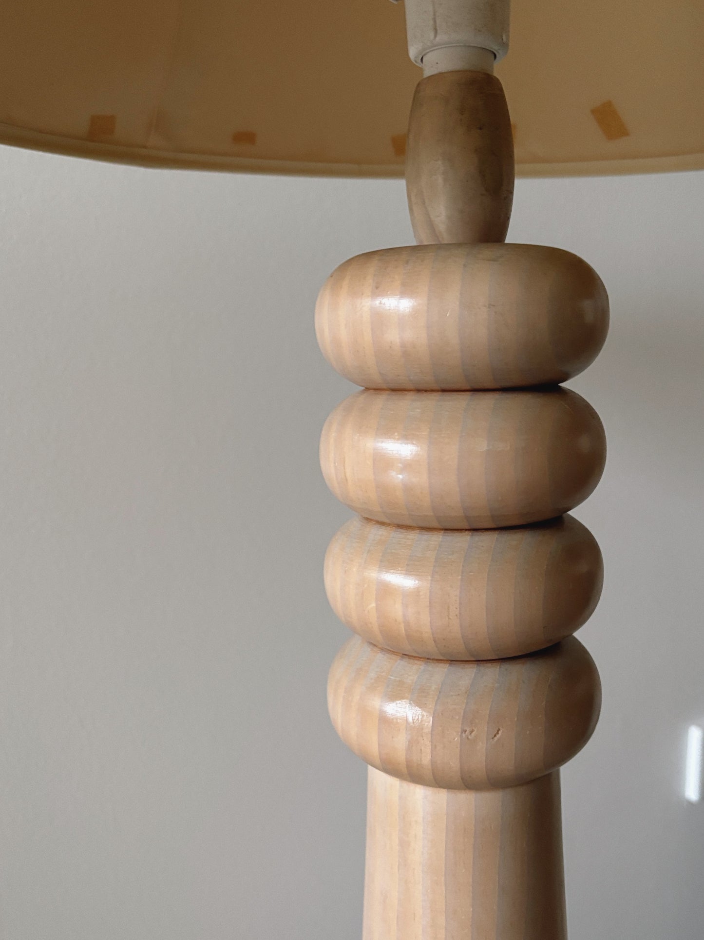 1980s Detailed Table Lamp