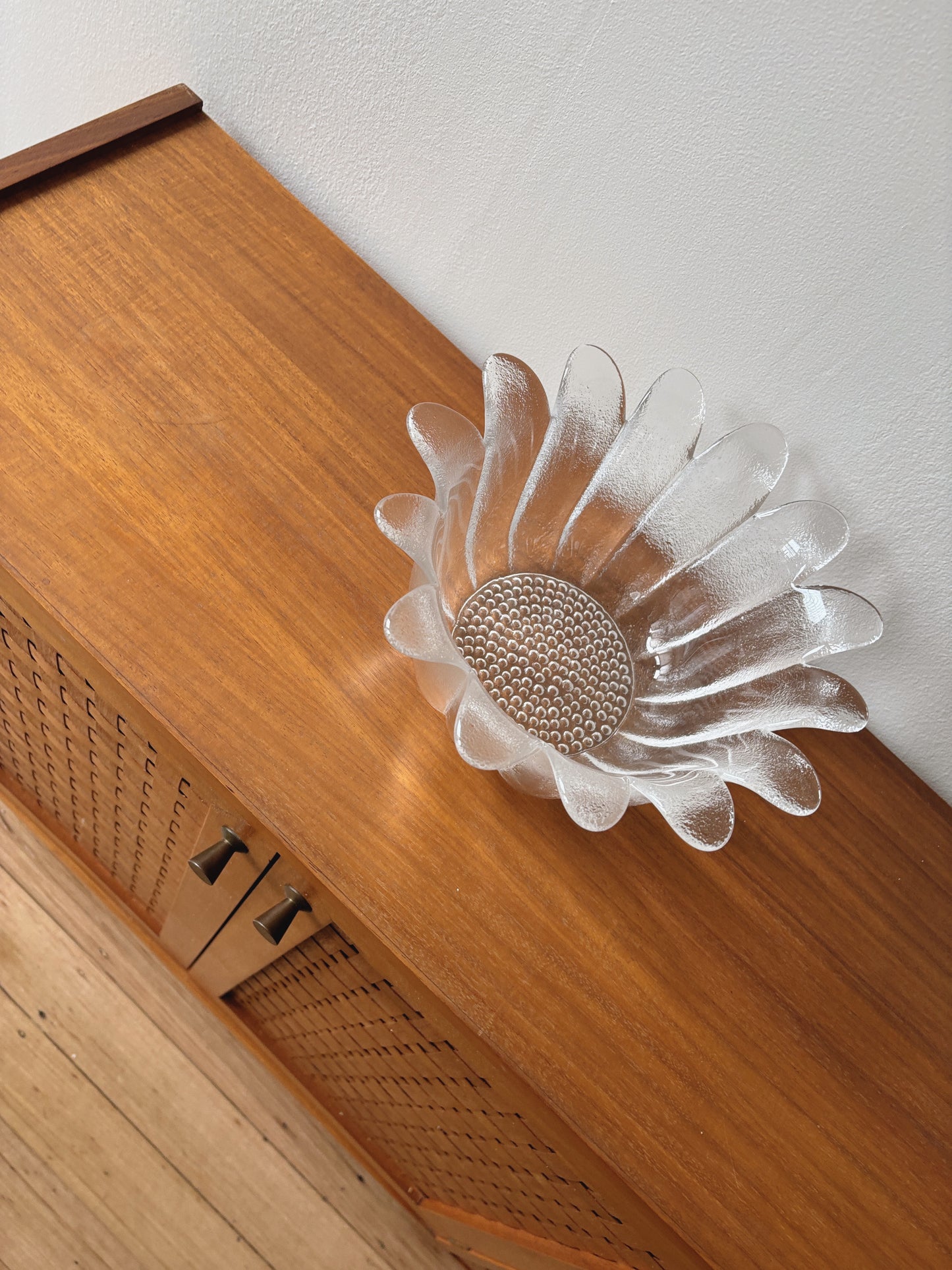 Petal Glass Bowl