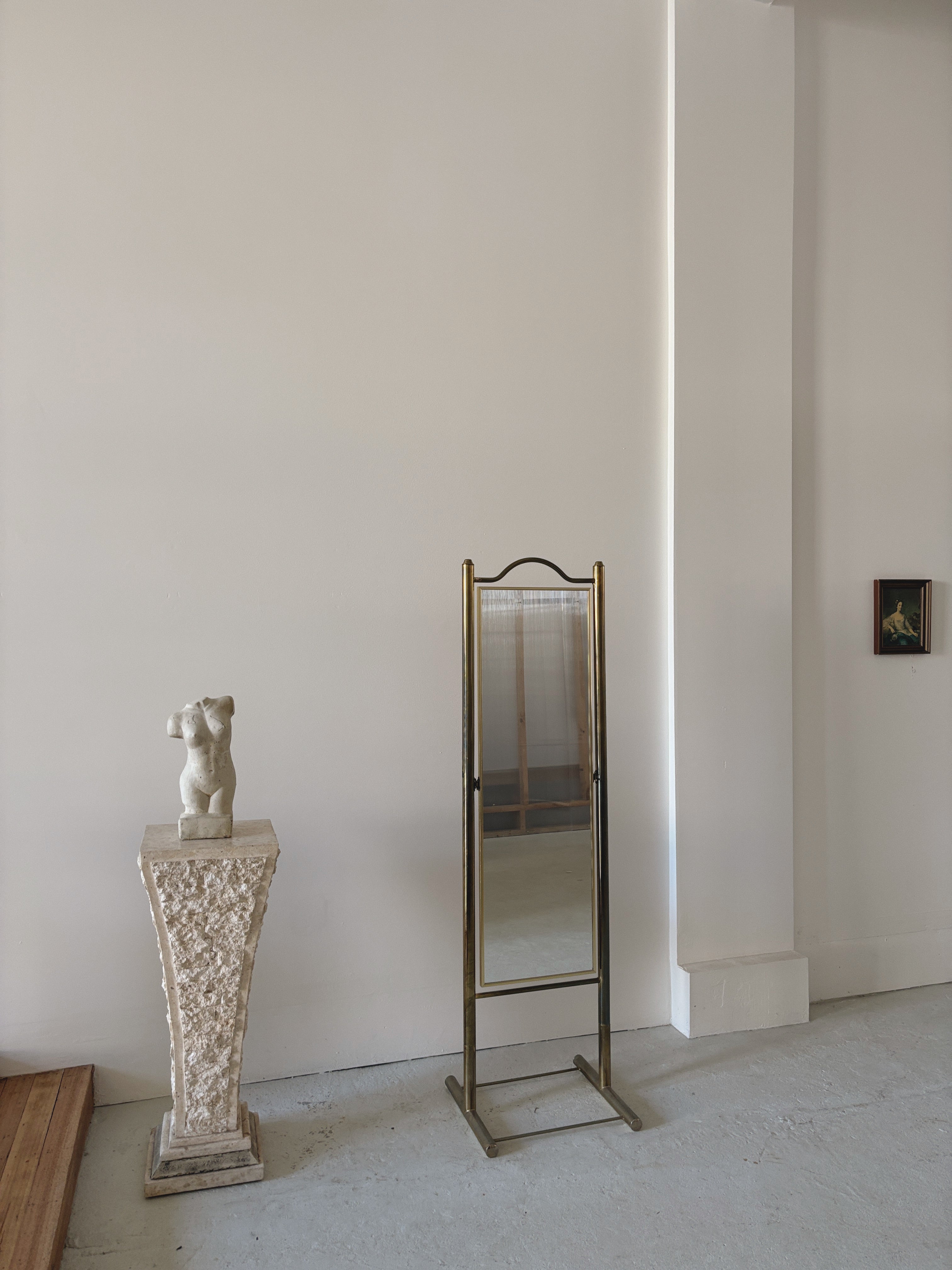 Fossil Stone Plinth